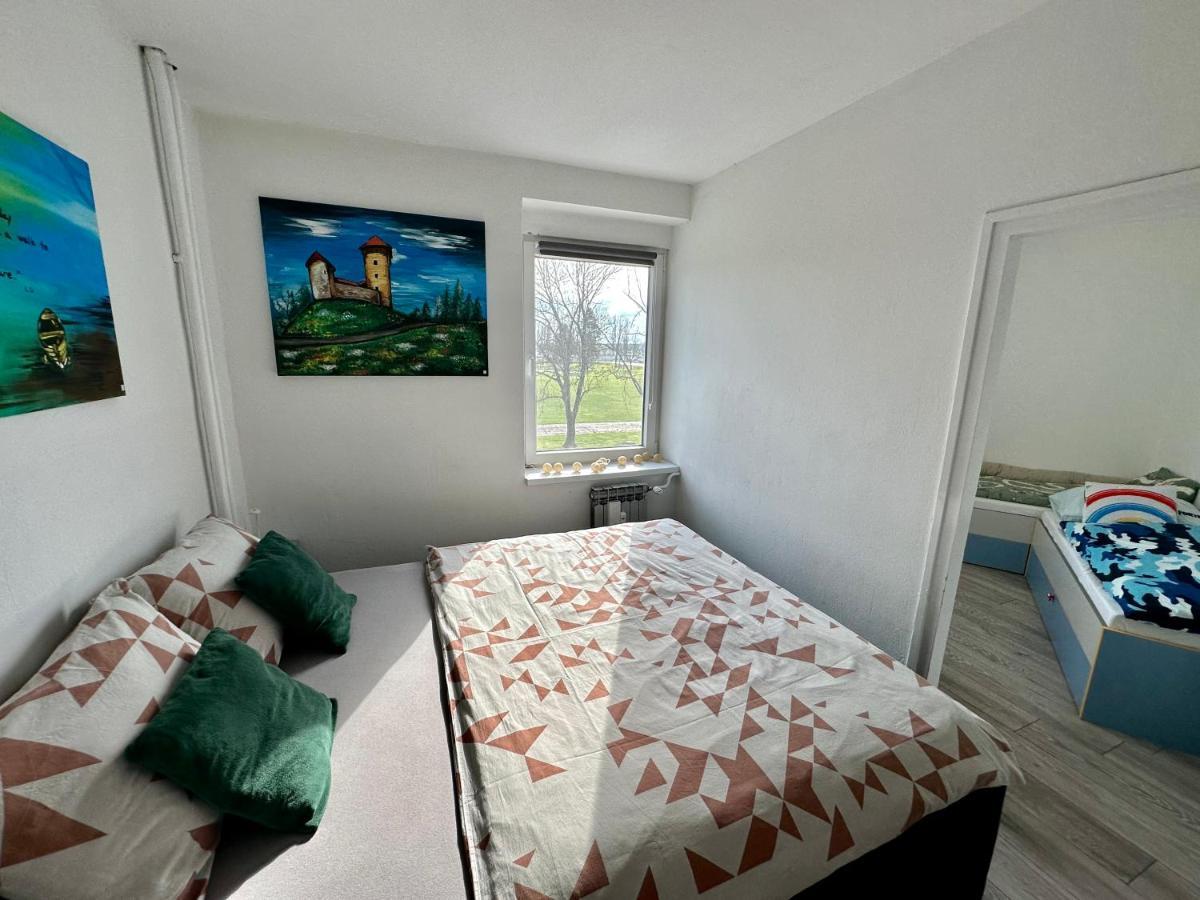Treba Malo Odmorit - Self Check-In Option, Family Room, Ps4 Pro, Free Parking Карловац Экстерьер фото
